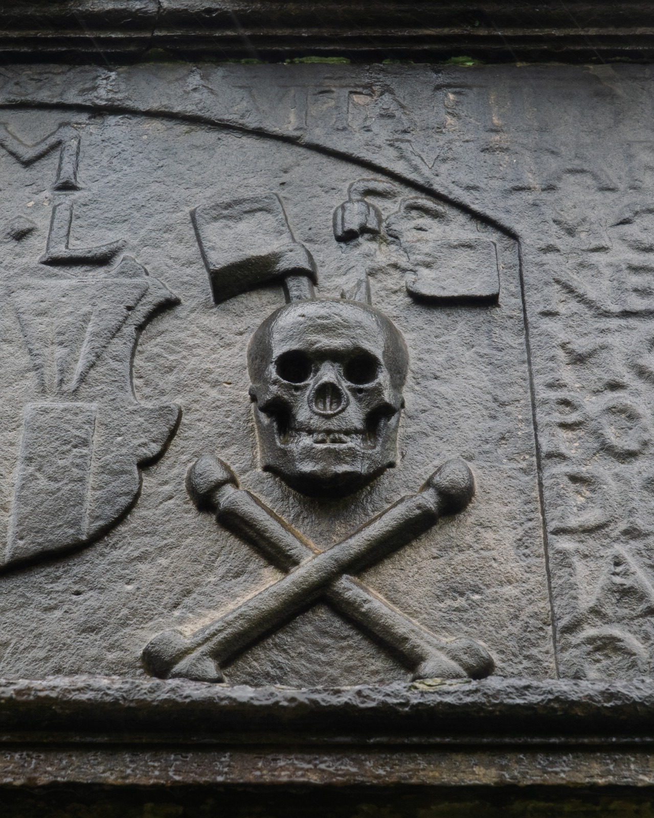 Edinburgh: Dark History Walking Tour